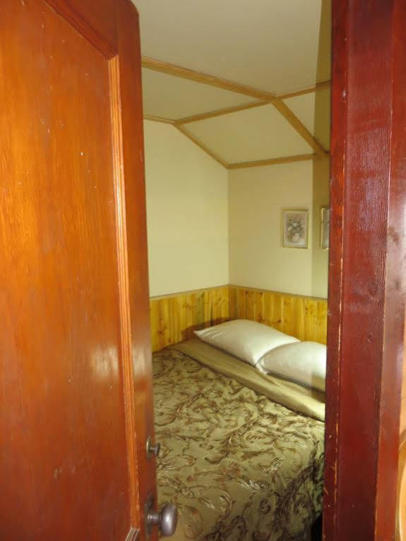 Hillside Bungalows Μπανφ Εξωτερικό φωτογραφία